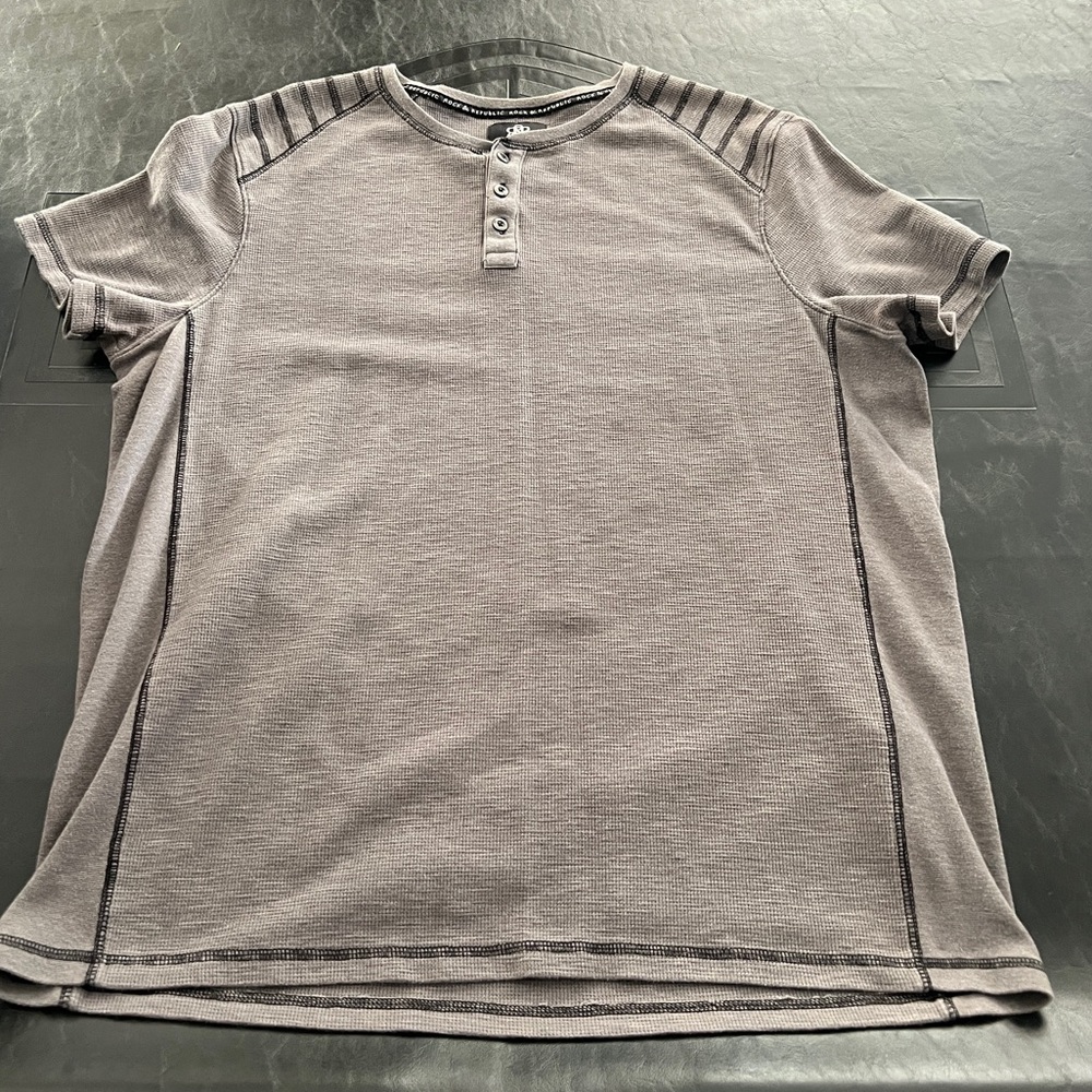 Rock & Republic Men’s XL Shirt